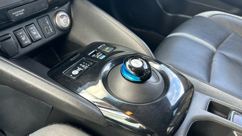 Nissan LEAF 110kW Tekna 40kWh 5dr Auto Electric Hatchback